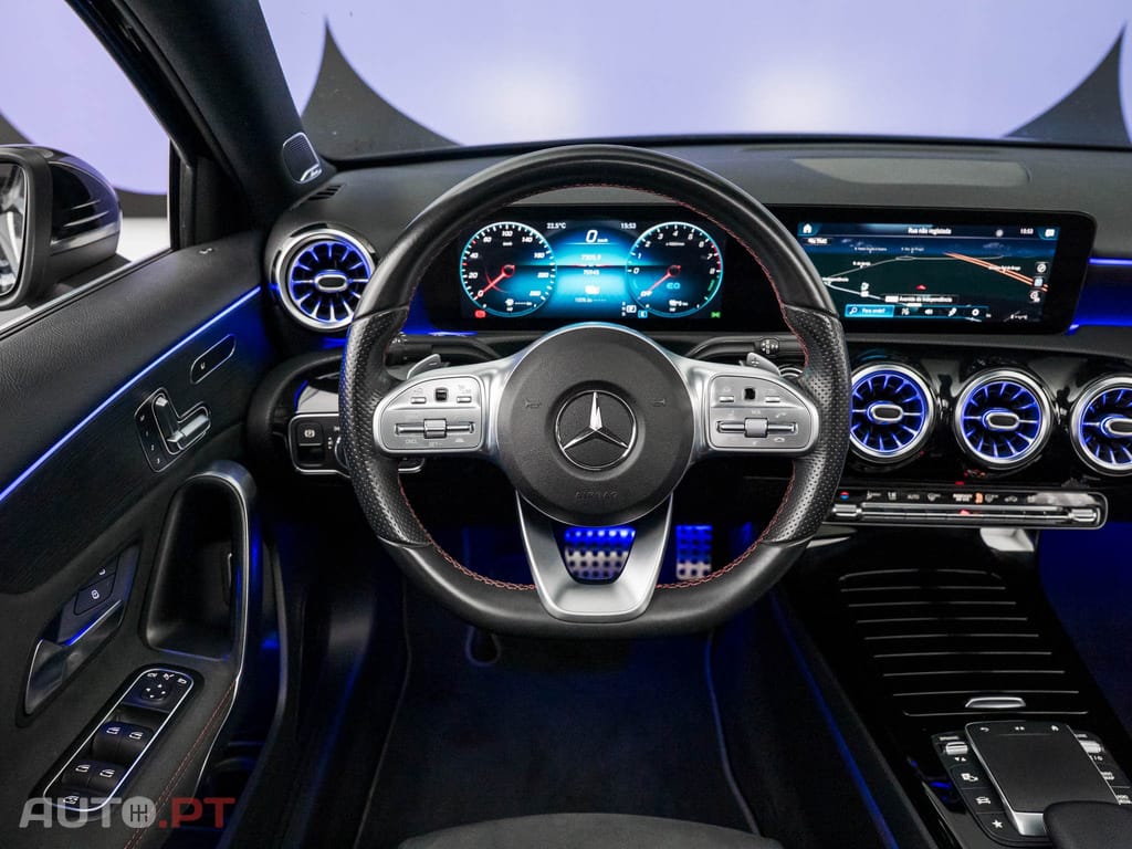 Mercedes-Benz A 250 e AMG Line