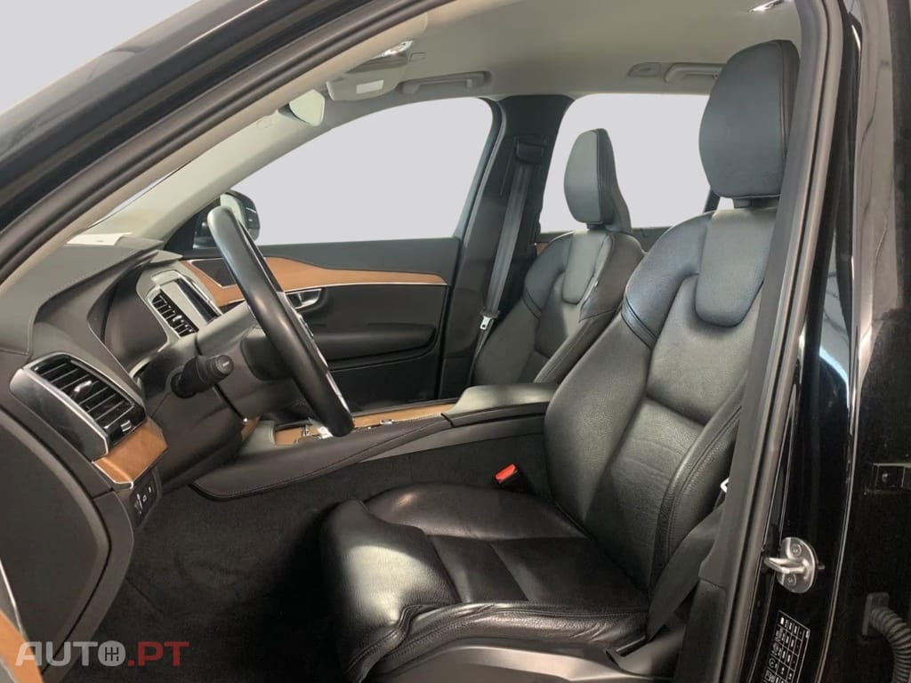 Volvo XC90 T8 Plus Bright Hybrid AWD