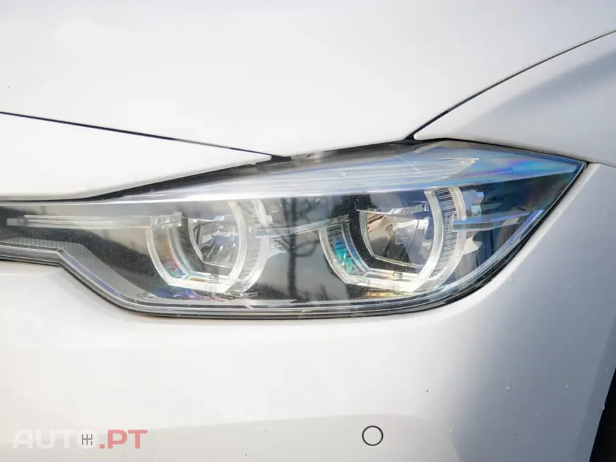 BMW 330 e iPerformance Line Luxury
