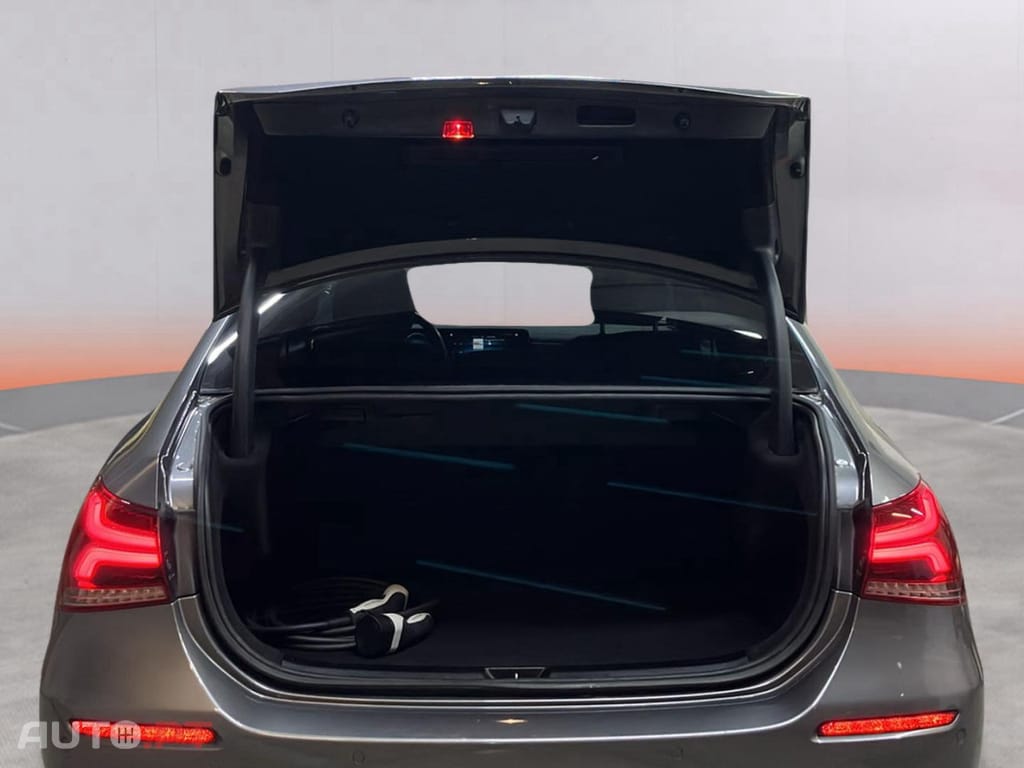 Mercedes-Benz A 250 Limousine e Style Plus