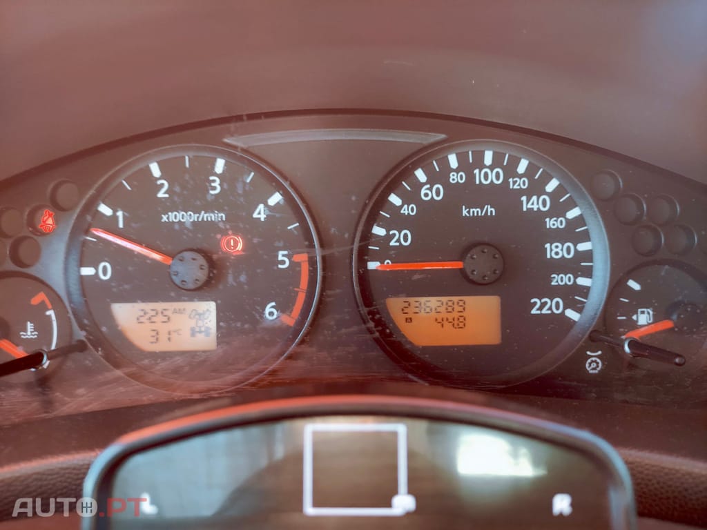 Nissan Navara 2.5 dCi CD LE Premium