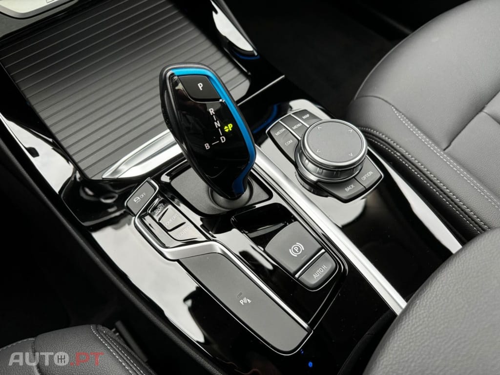 BMW iX3 I.V.A DEDUTIVEL Inspiring 