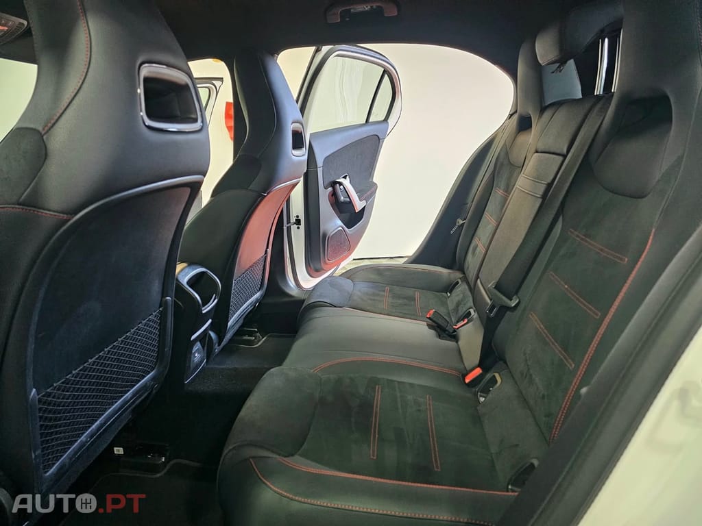 Mercedes-Benz A 250 AMG Line