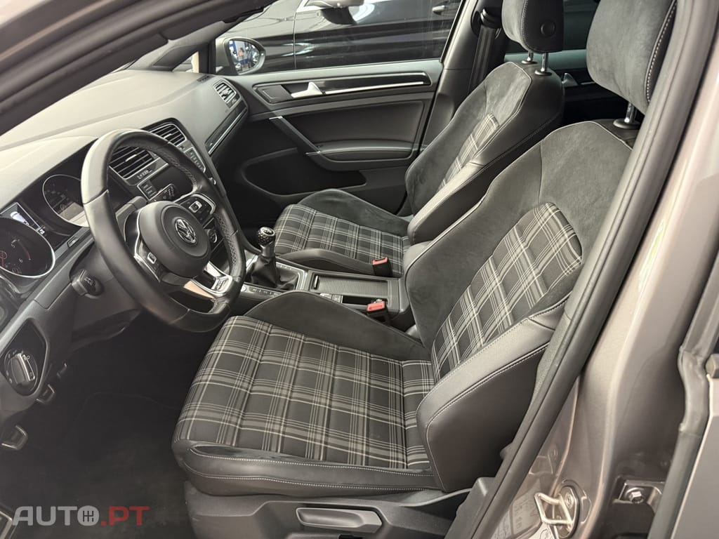 Volkswagen Golf 2.0 TDi GTD