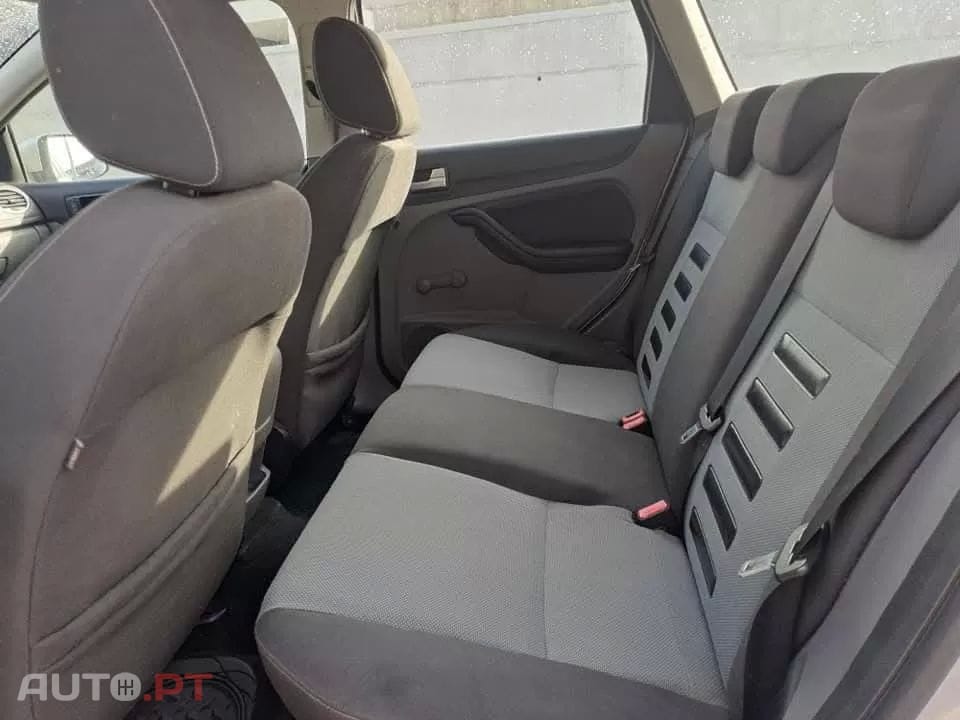 Ford Focus SW 1.6 TDCi Connec.
