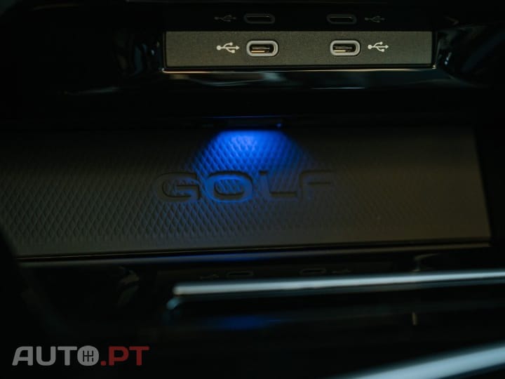 Volkswagen Golf 2.0 TSI R DSG