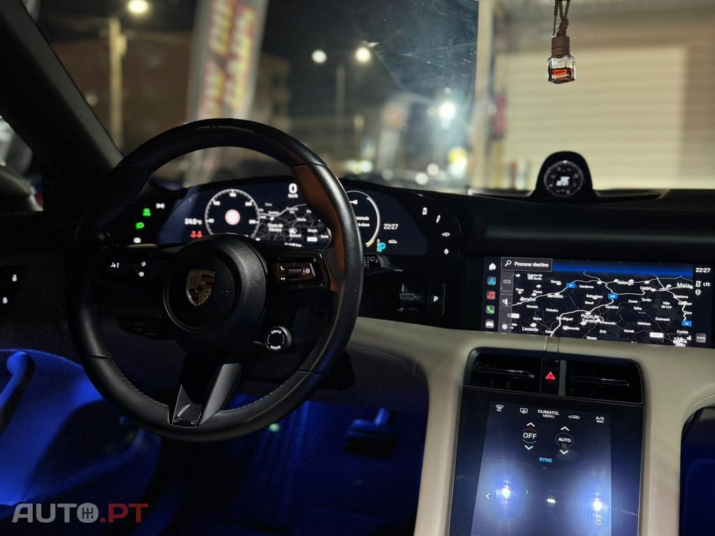 Porsche Taycan CT 4