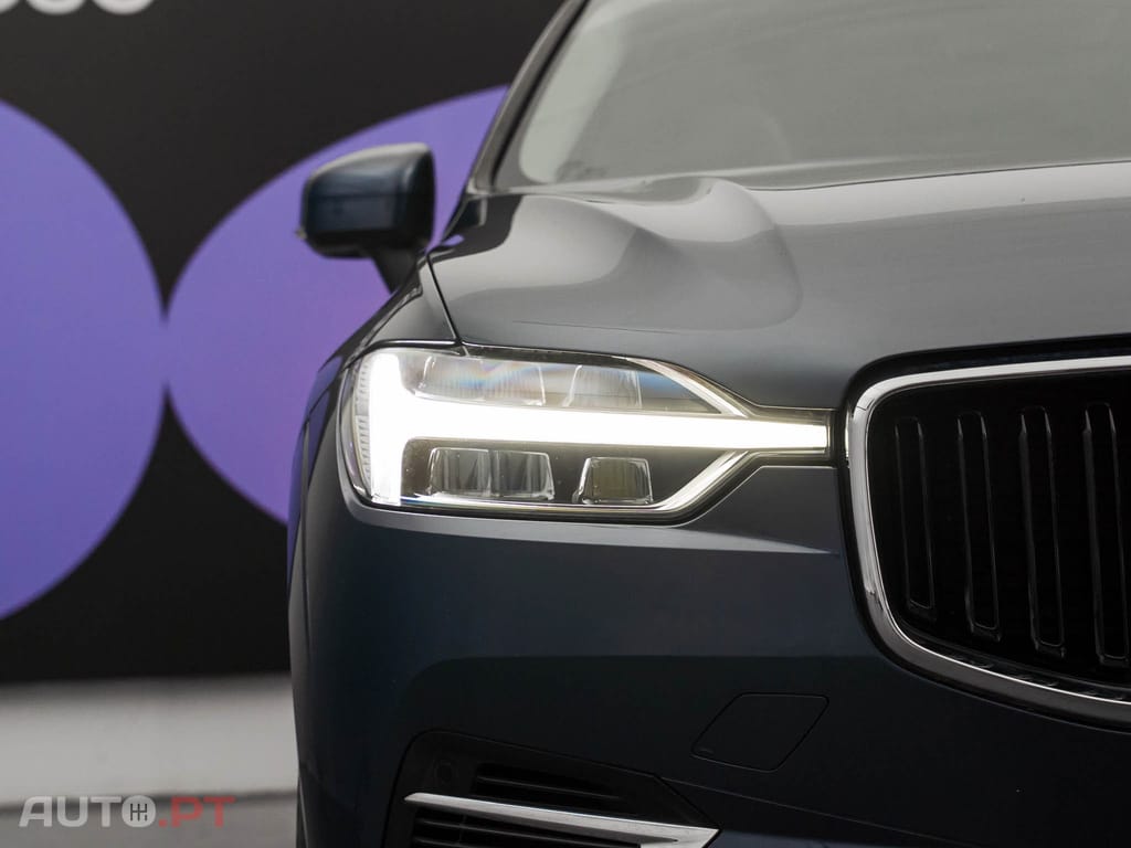 Volvo XC60 2.0 T8 PHEV Momentum Plus AWD