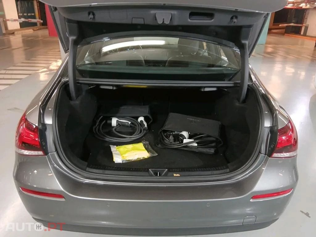 Mercedes-Benz A 250 e Style Plus