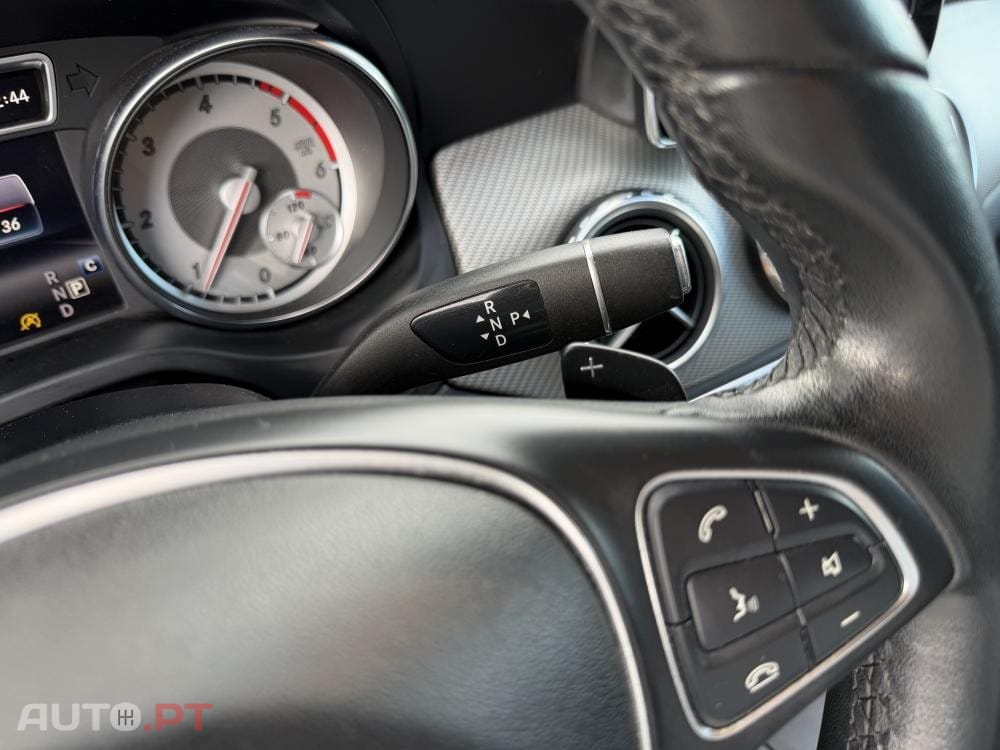 Mercedes-Benz GLA 180 d 7G-DCT Urban