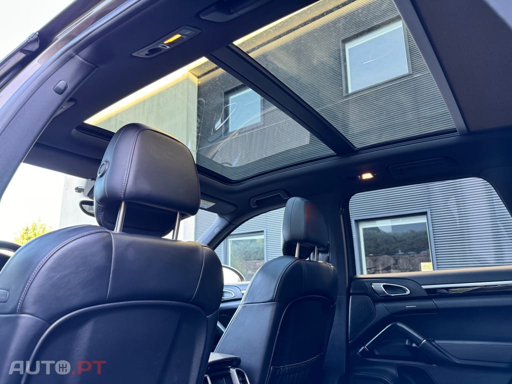 Porsche Cayenne S E-Hybrid Platinum Edition
