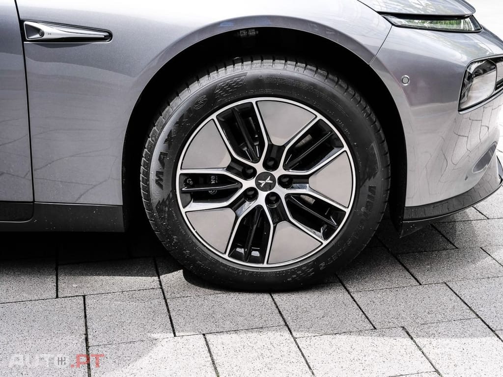 XPeng P7 Long Range RWD