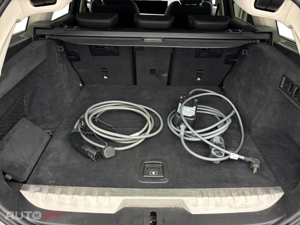 BMW 320 e Touring xDrive Business Design