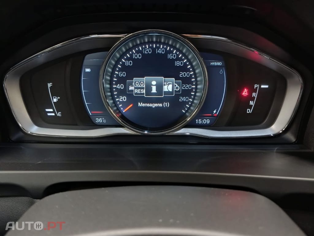 Volvo V60 2.4 D D6 Twin Engine Hibrid plug-in