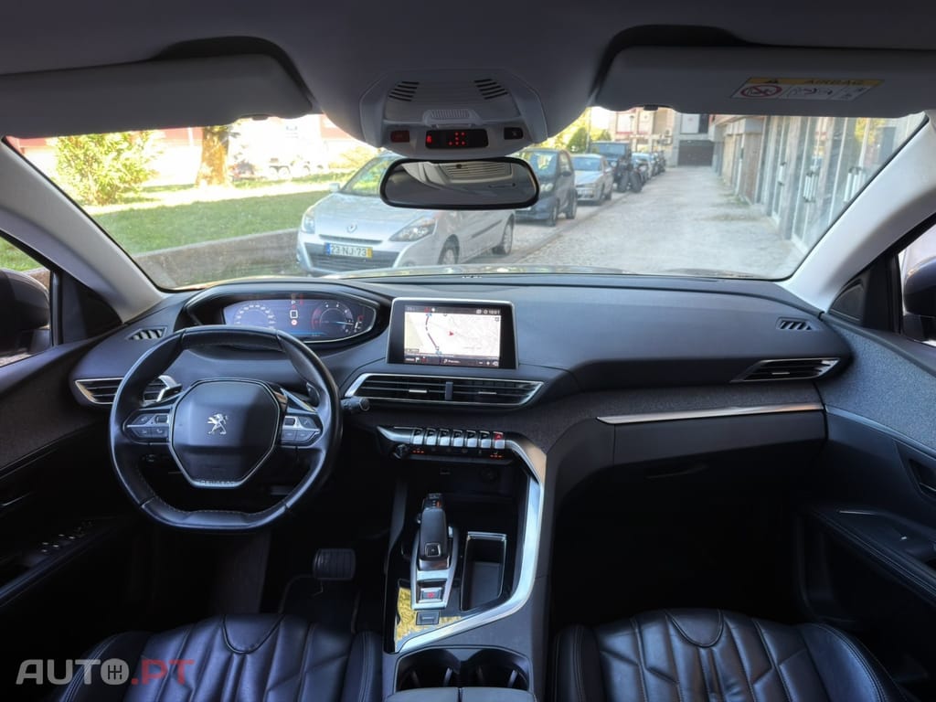 Peugeot 5008 1.5 BlueHDi Allure Pack EAT8