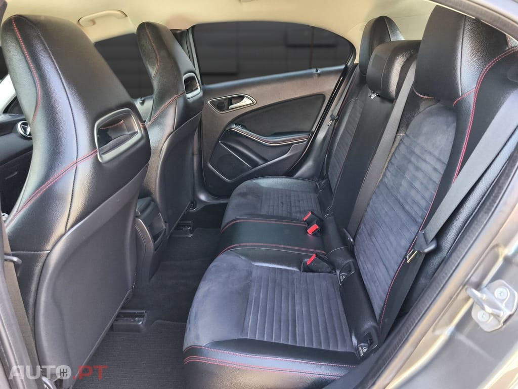 Mercedes-Benz A 180 d AMG Line