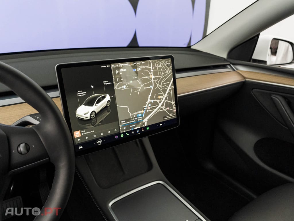Tesla Model Y Long Range Tração Integral