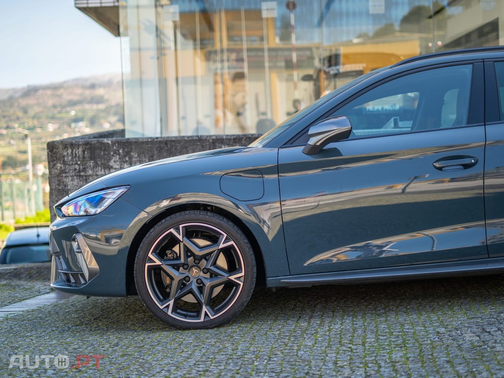 Cupra Leon ST 1.5 e-Hybrid VZ DSG
