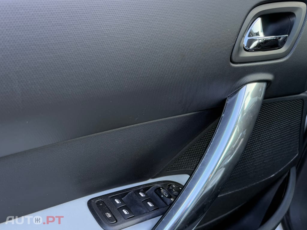 Peugeot 308 CC 2.0 HDi Roland Garros