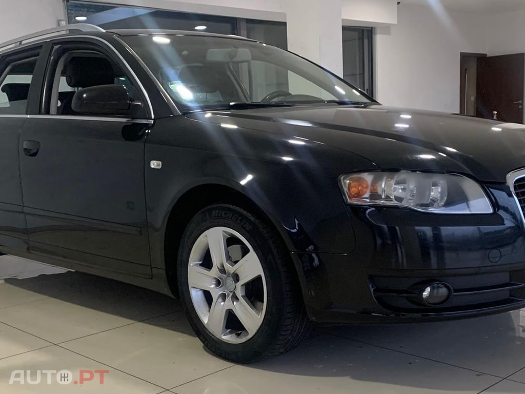 Audi A4 Avant 2.0 TDI S-LINE