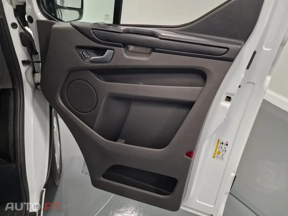 Ford Transit Custom 310L1 2.0 TDCi H1-Tecto Baixo Trend