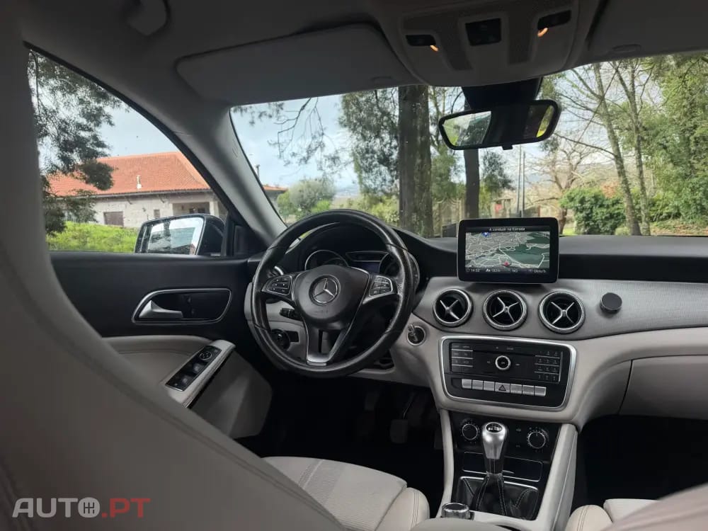 Mercedes-Benz CLA 180 d Shooting Brake Urban