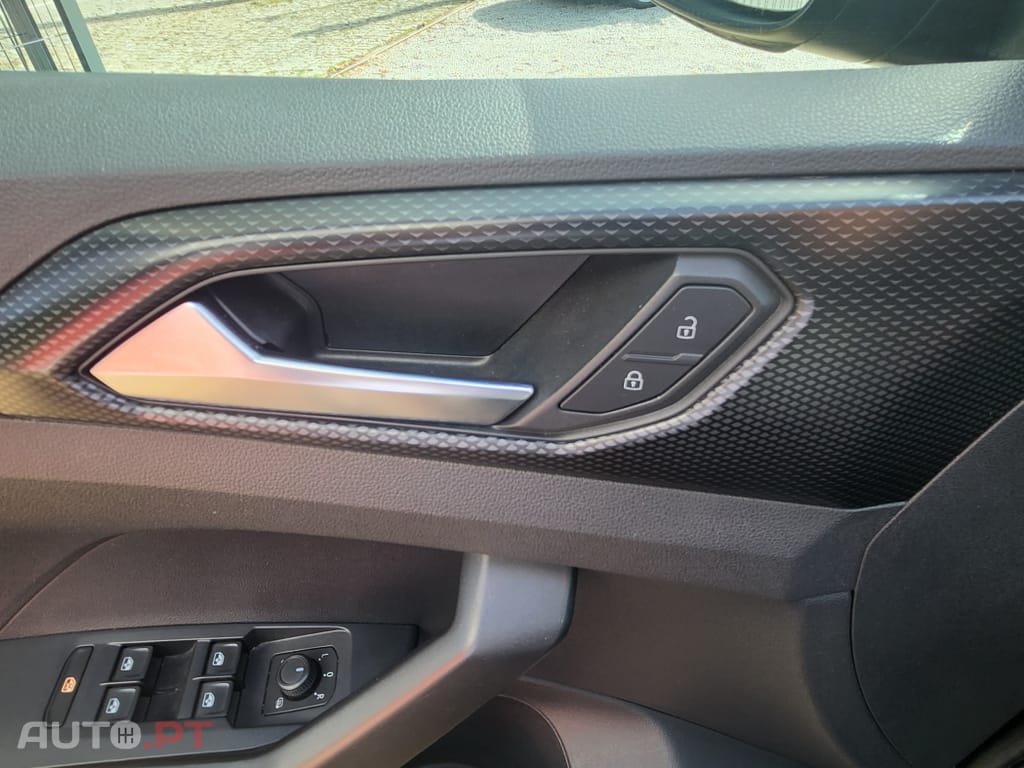 Volkswagen T-Cross 1.0 TSI Life DSG