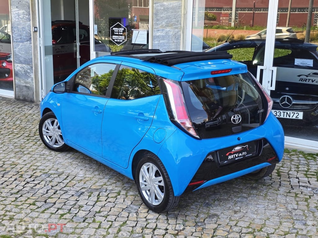 Toyota Aygo 1.0 X-Play Plus