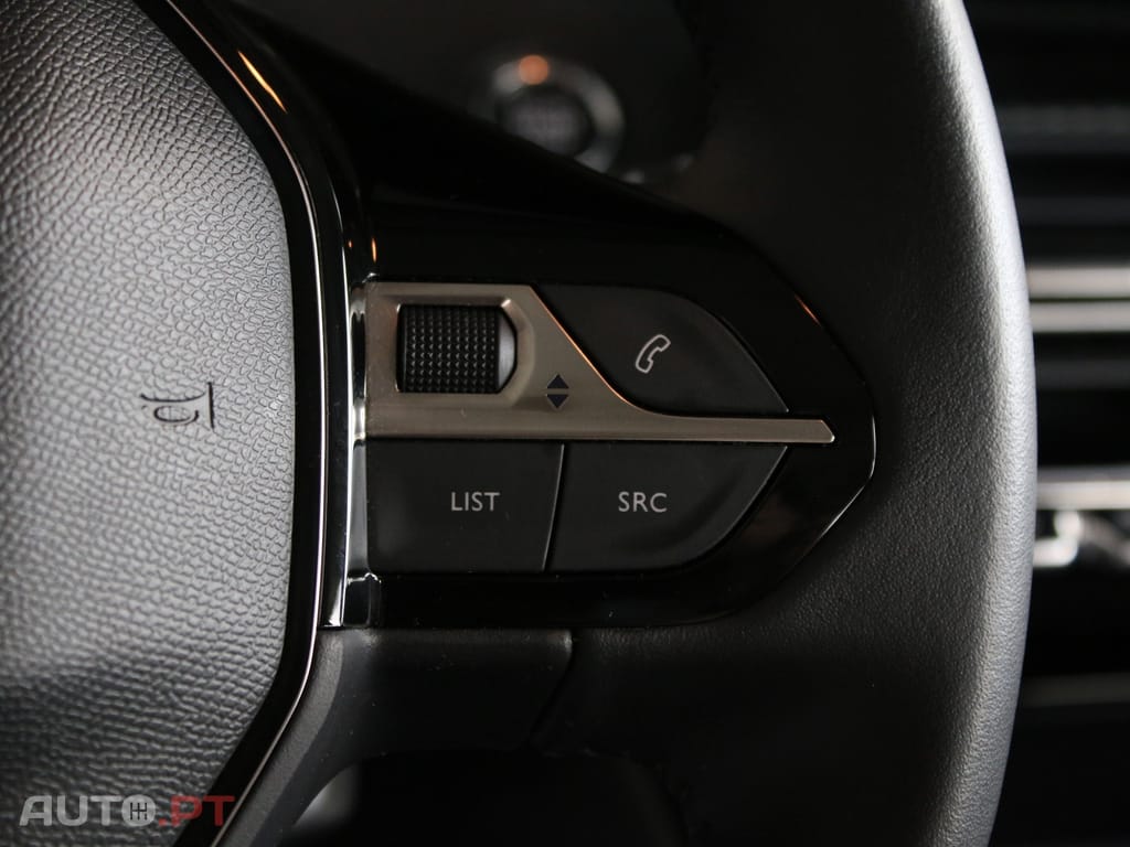 Peugeot E-208 50 kWh Active Pack