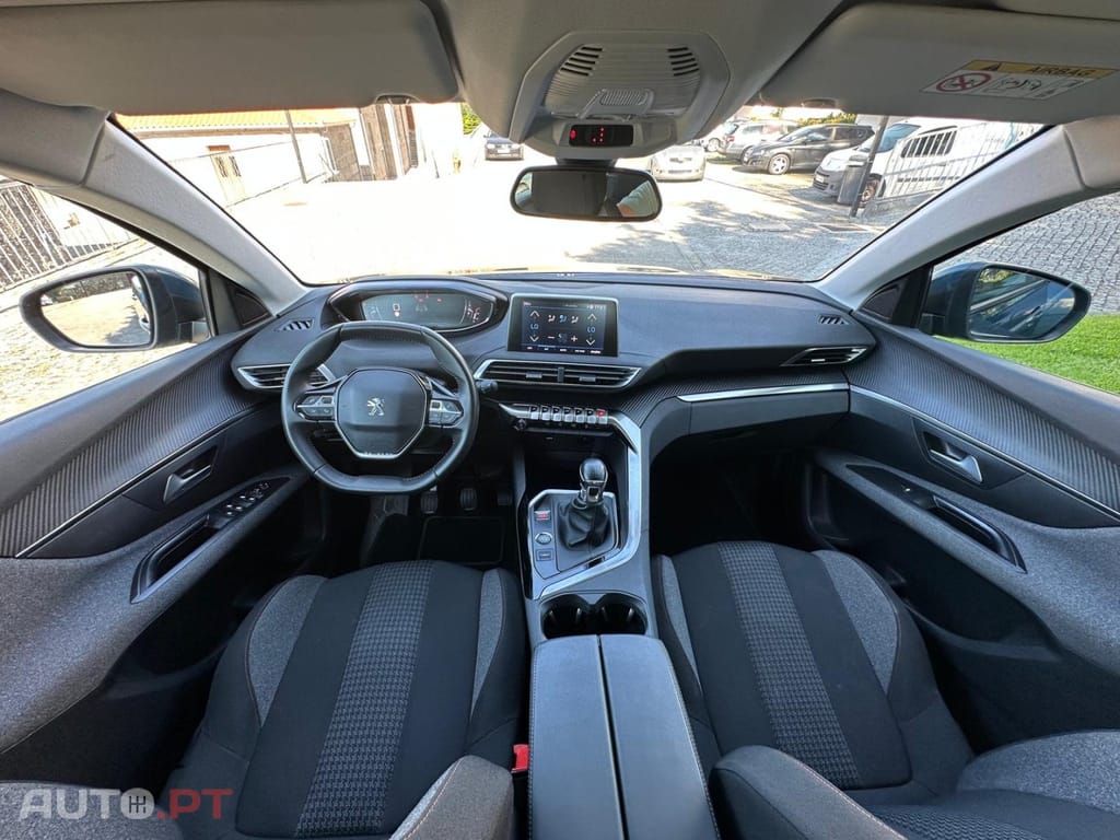 Peugeot 3008 1.5 BlueHDi Active