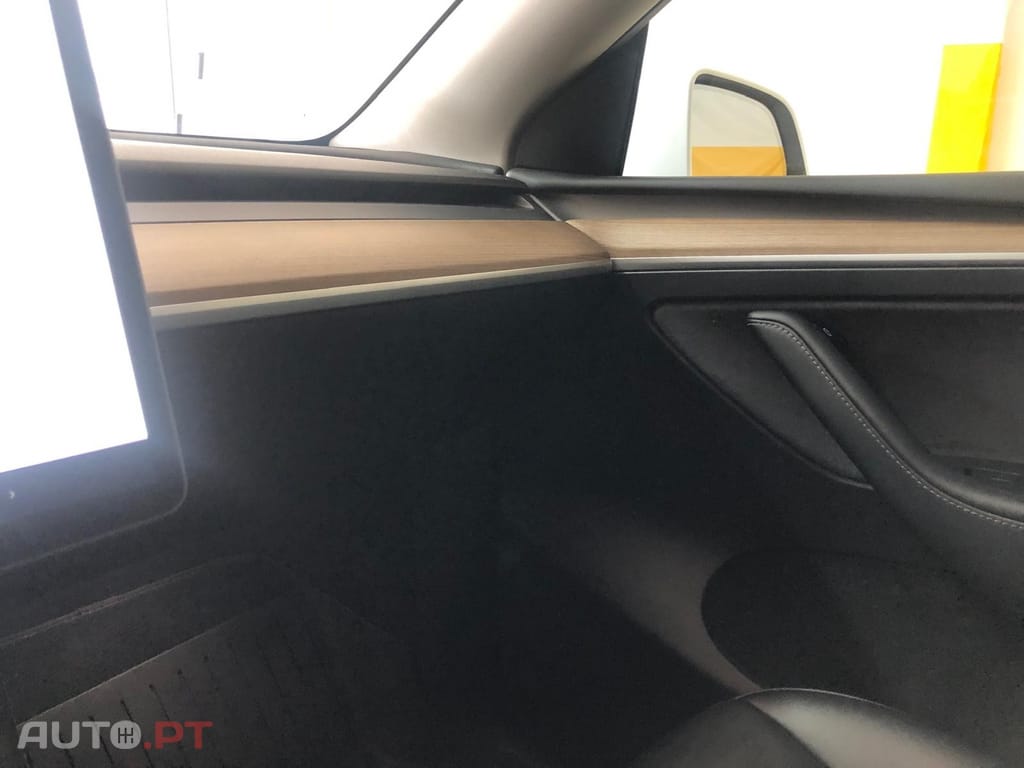 Tesla Model Y Performance Tração Integral