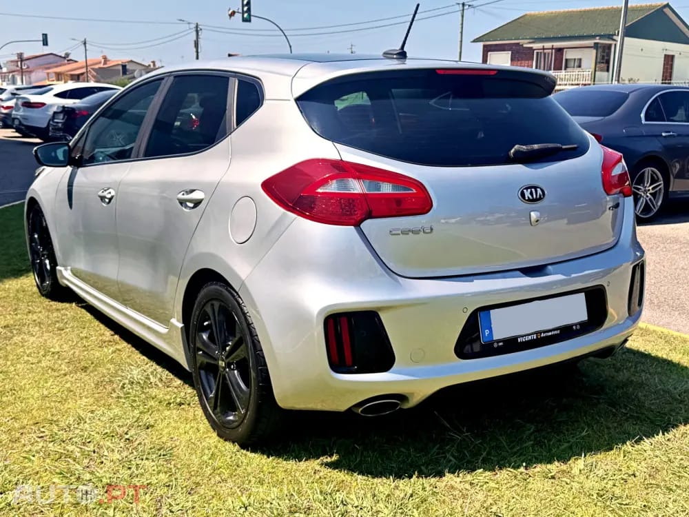 Kia Ceed 1.6 CRDi GT Line