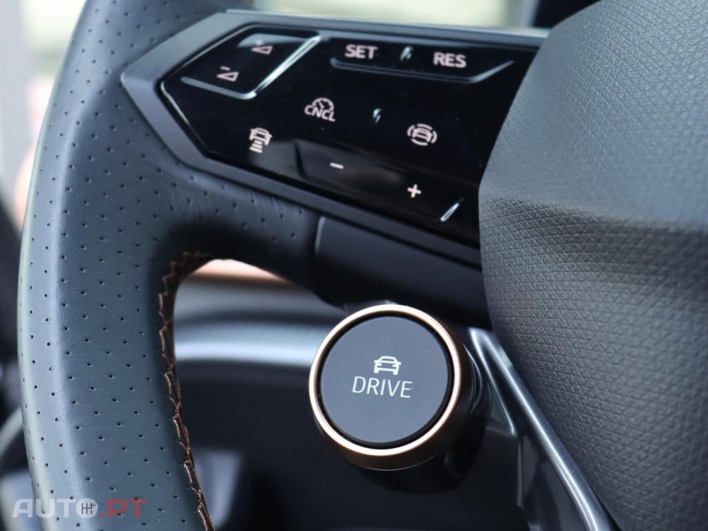Cupra Tavascan 77 kWh Adrenaline