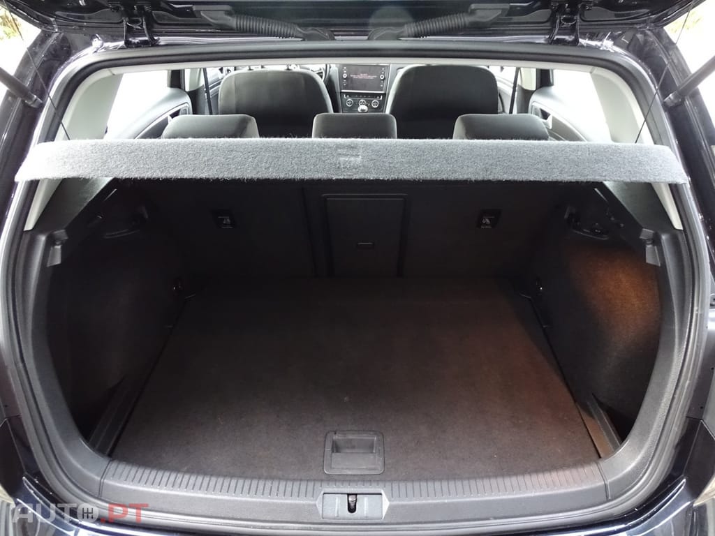 Volkswagen Golf 1.0 TSI Confortline