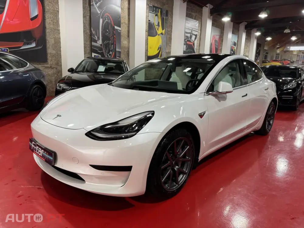 Tesla Model 3 Standard RWD Plus