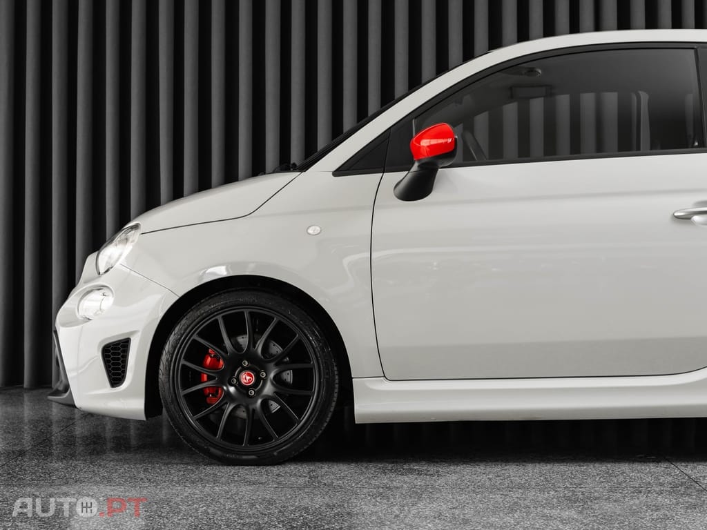 Abarth 595 1.4 T-Jet Pista