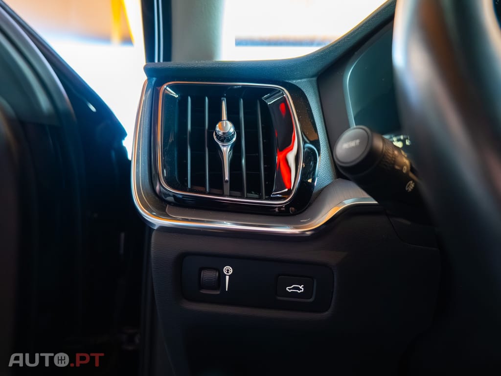 Volvo V60 2.0 D4 Momentum Geartronic