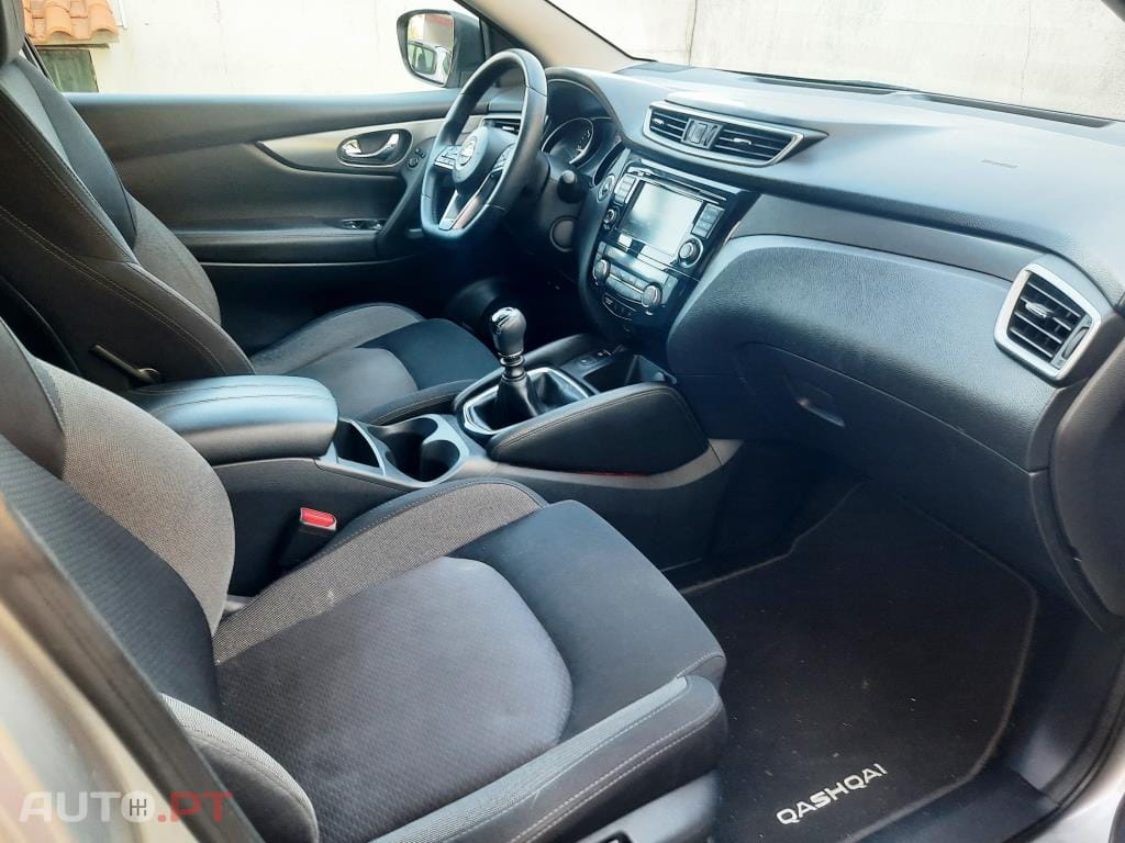 Nissan Qashqai N-Connecta 110cv / 168€ mês