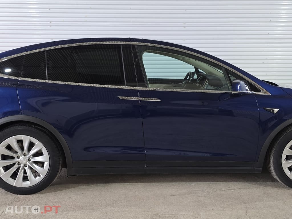 Tesla Model X 100D