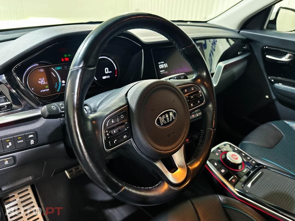 Kia Niro Premium Edition
