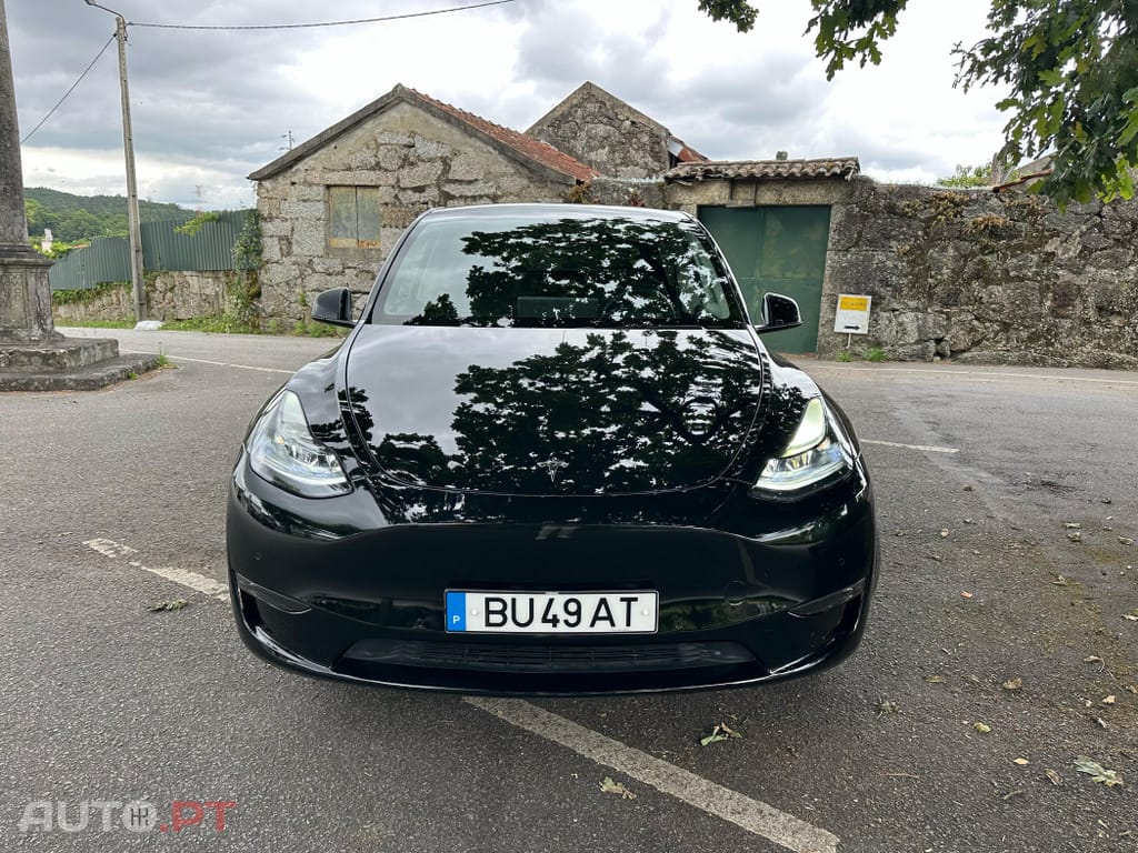 Tesla Model Y Long Range Tração Integral
