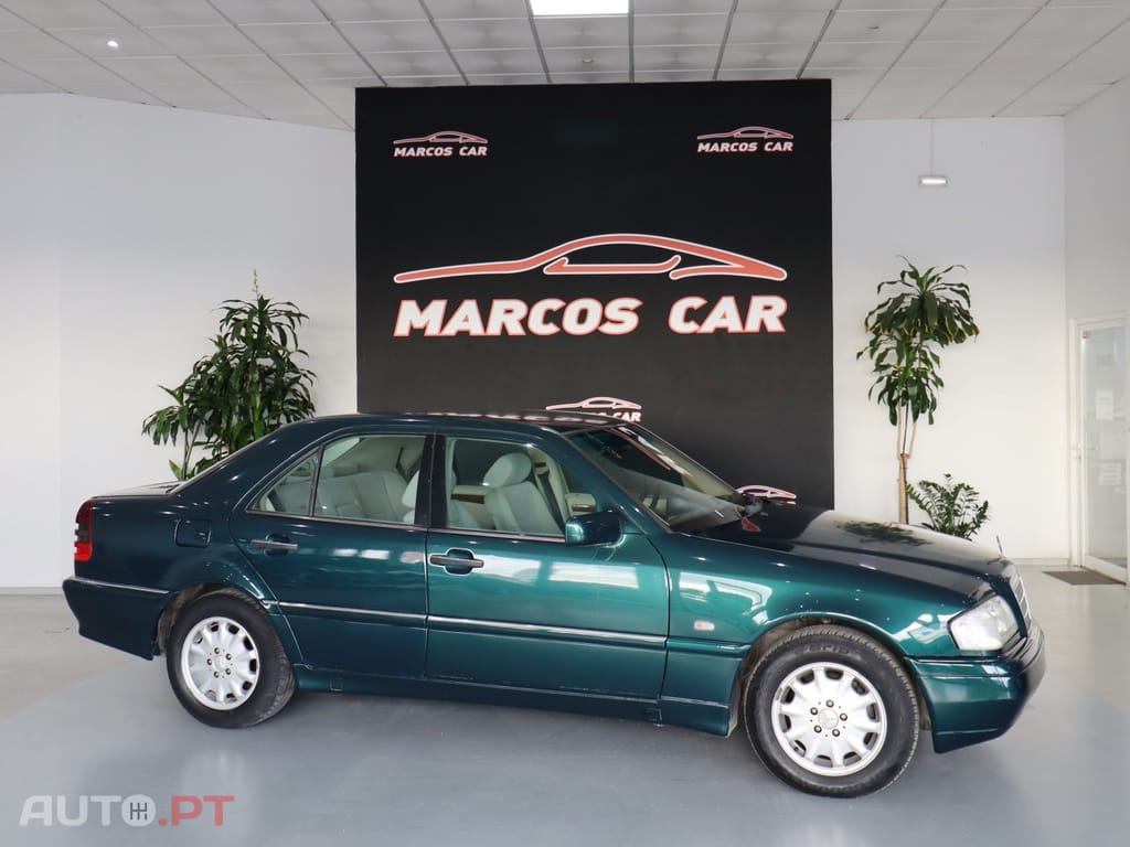 Mercedes-Benz C 220 D Classic