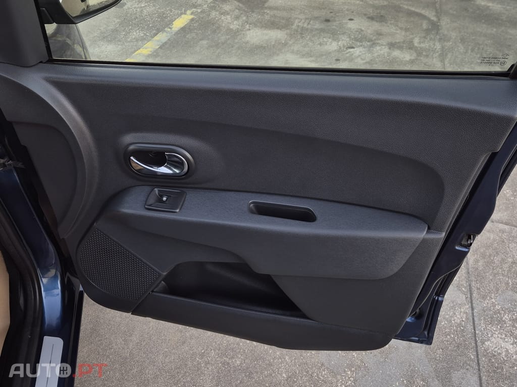 Dacia Lodgy 1.5 dCi SL 10 Anos 7L
