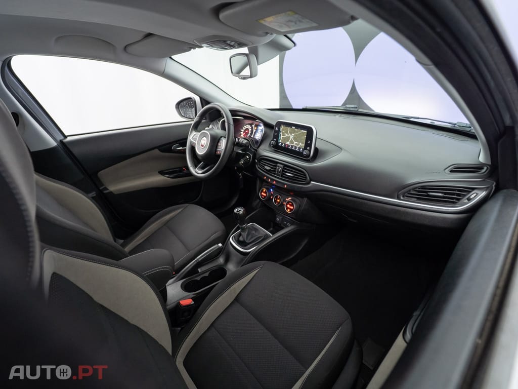 Fiat Tipo 1.3 M-Jet Lounge