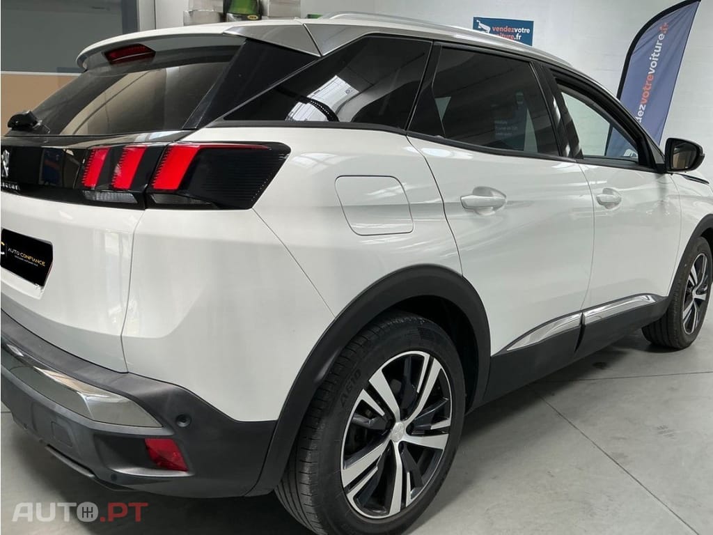 Peugeot 3008 1.2 PureTech Allure EAT8