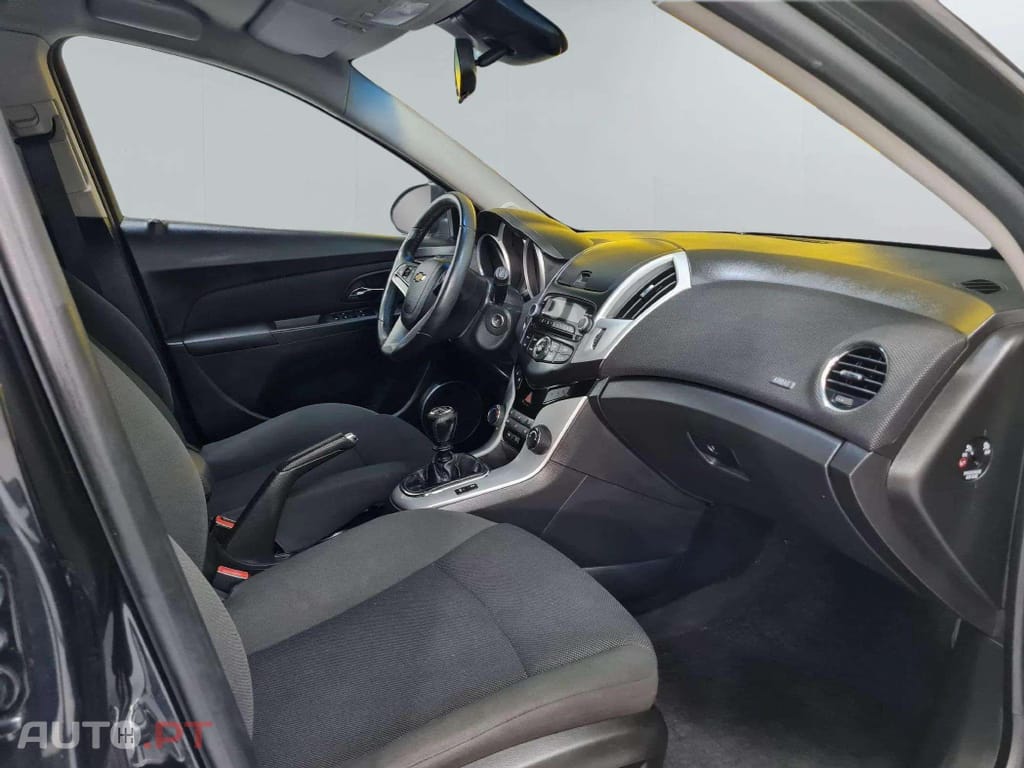 Chevrolet Cruze 1.7 LTZ