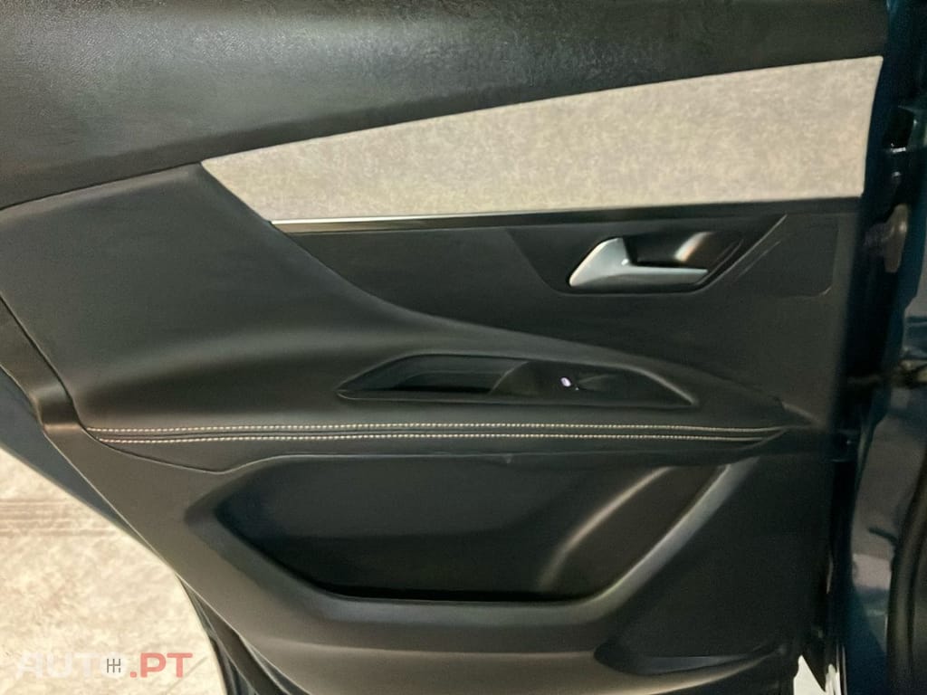 Peugeot 3008 1.5 BlueHDi GT EAT8