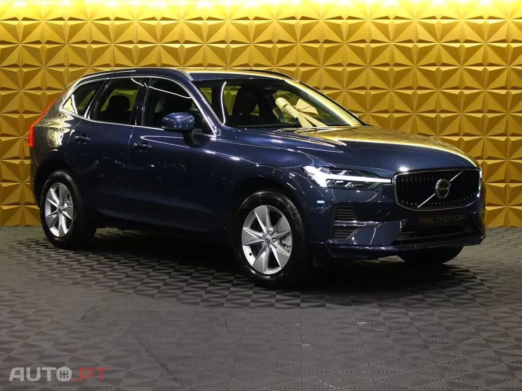 Volvo XC60 2.0 B4 Momentum