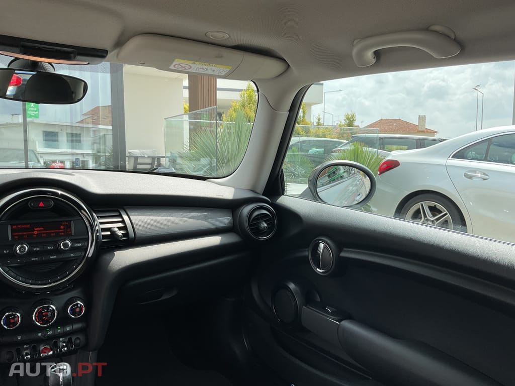 MINI Cooper Cooper D