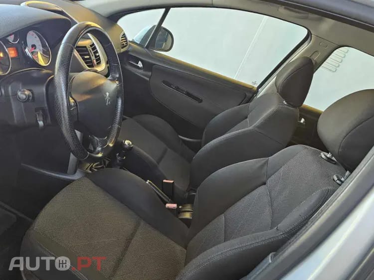 Peugeot 207 SW 1.4 VTi Sportium